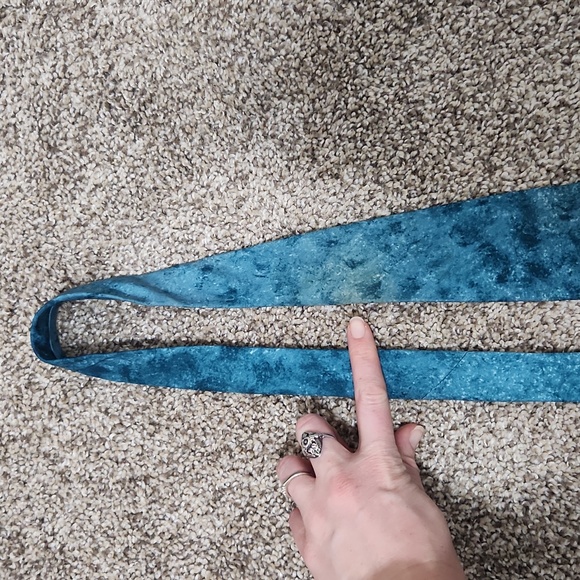 Vintage World Wildlife Fund 1991 Humpback Whale 100% Silk Mens Tie - Picture 4 of 10